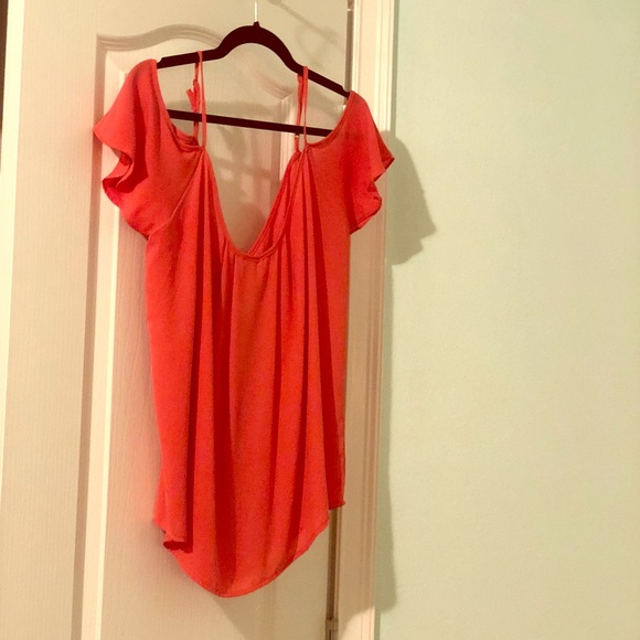 Flowy Coral Octavia cold shoulder top - Picture 2 of 7